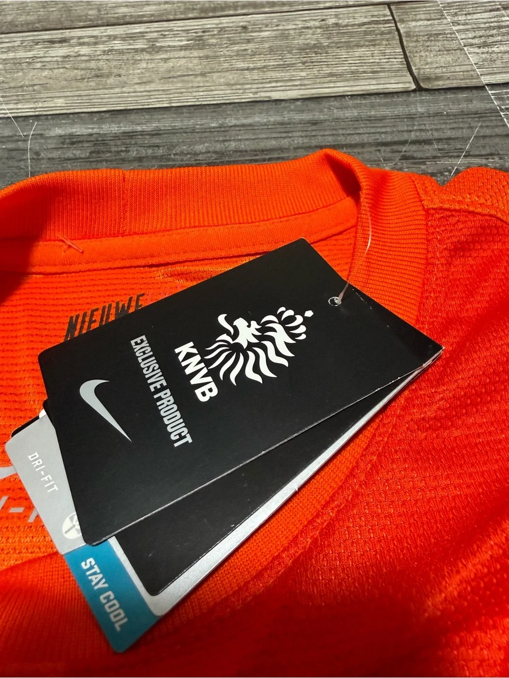 Nike Dri Fit KNVB Netherlands Soccer Jersey Men’s M Orange Short Sleeve READ